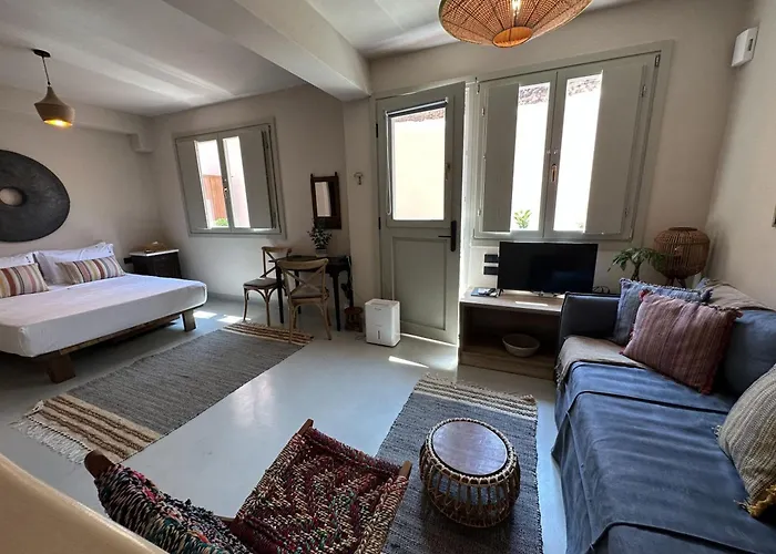 Villa Finikia Santorini