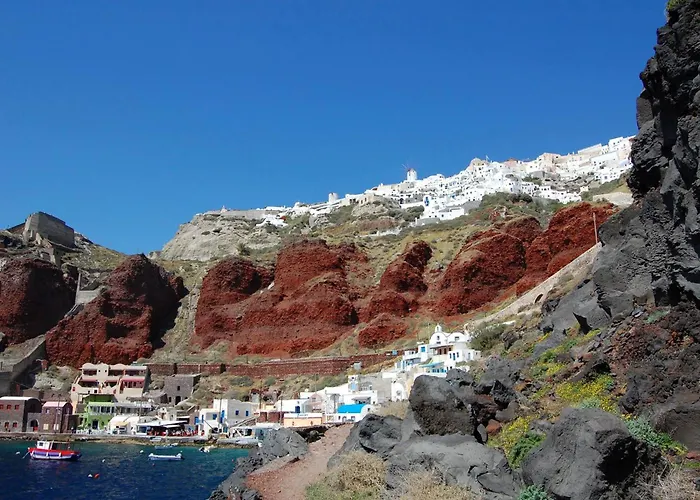 Finikia Santorini