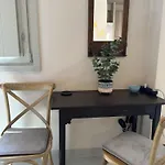 Вилла Finikia Santorini