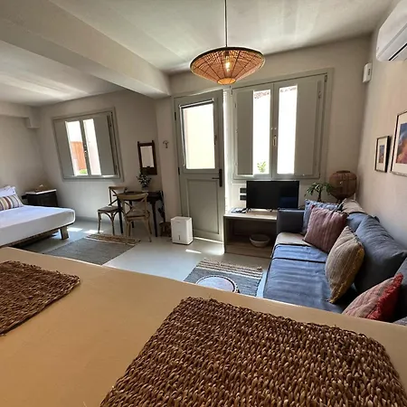 Finikia Santorini 别墅