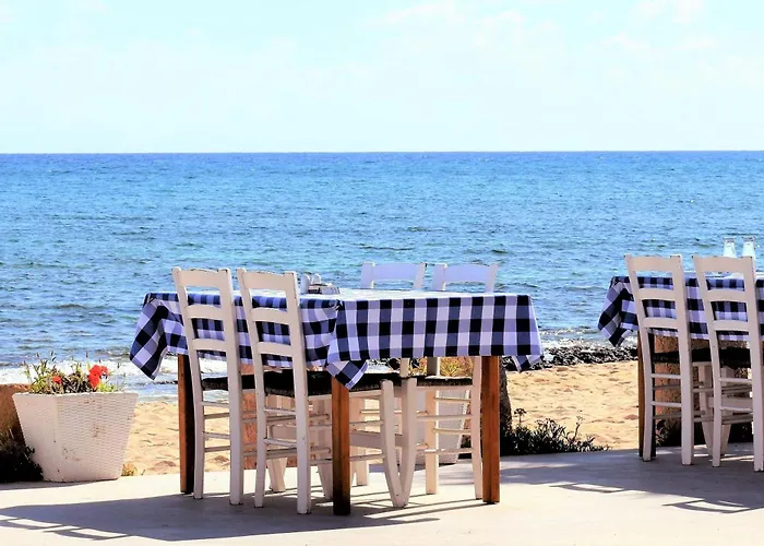 Finikia Santorini 别墅